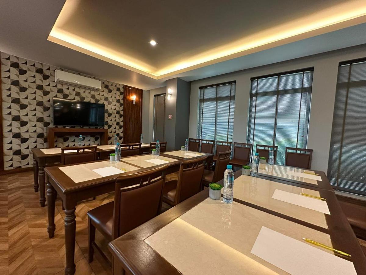 Mangrove Prestige Hotel На Джомтьен Экстерьер фото