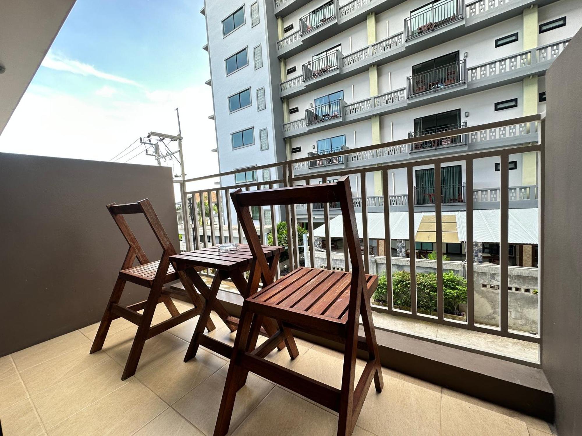 Mangrove Prestige Hotel На Джомтьен Экстерьер фото