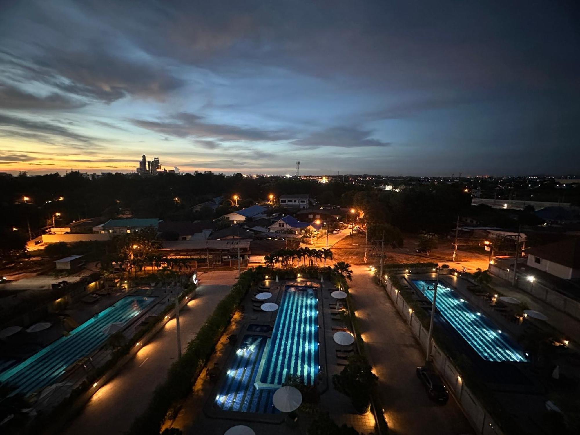 Mangrove Prestige Hotel На Джомтьен Экстерьер фото